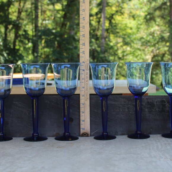 Vintage Cobalt Blue Goblets โ Set of 6 โ Hand Blown โ Holiday Tableware - Picture 4 of 6